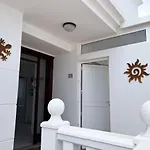 וילה Casa Laura *
